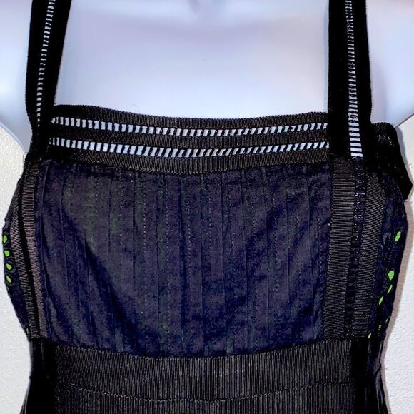 Cynthia Cynthia Steffe Black Eyelet Dress With Green Inlay Size 6 - Picture 4 of 13